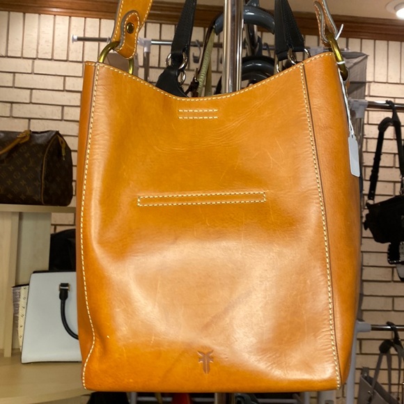 Frye Handbags - 💥$3 - .GE100